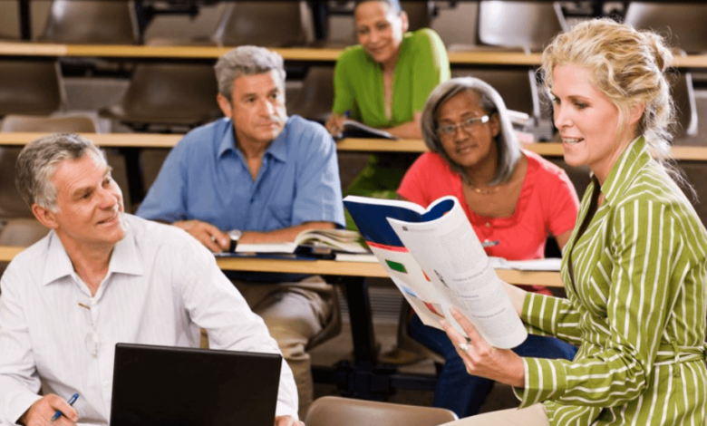 The Socratic Way of Questioning the World