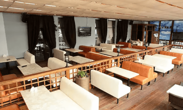 CREATING A BETTER DINING EXPERIENCE WITH RESTAURANT BOOTHS