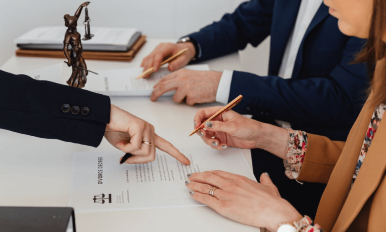 5 Reasons to Hire a Local Divorce Lawyer for a Better Outcome