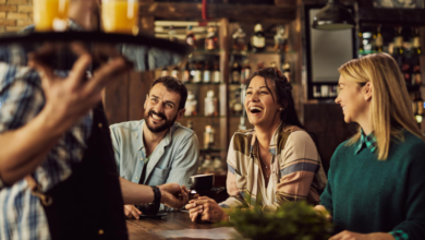How to Organize Seating Areas for Visitors in High-Traffic Restaurants?