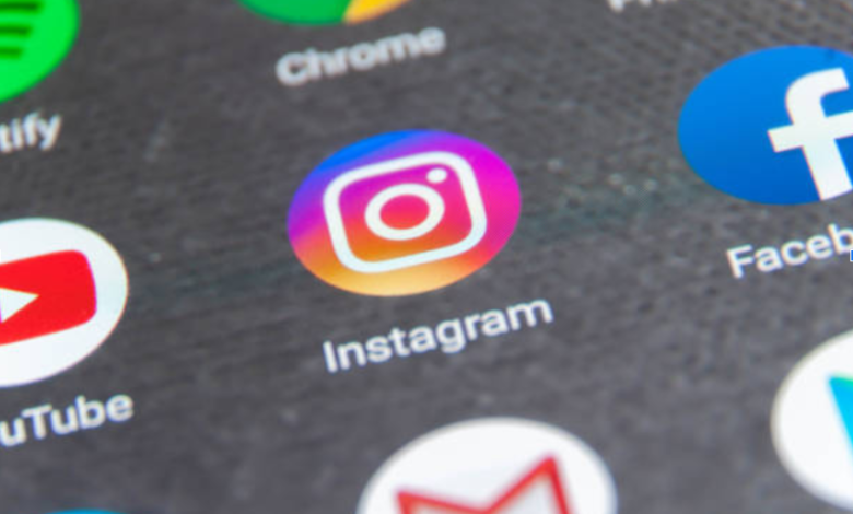 Why You Should Outsource Instagram Ads