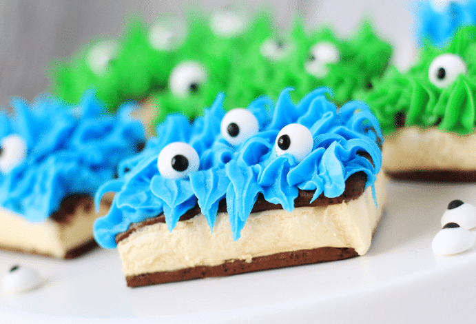 Eyeball Sprinkles For Spooky Dessert Creations