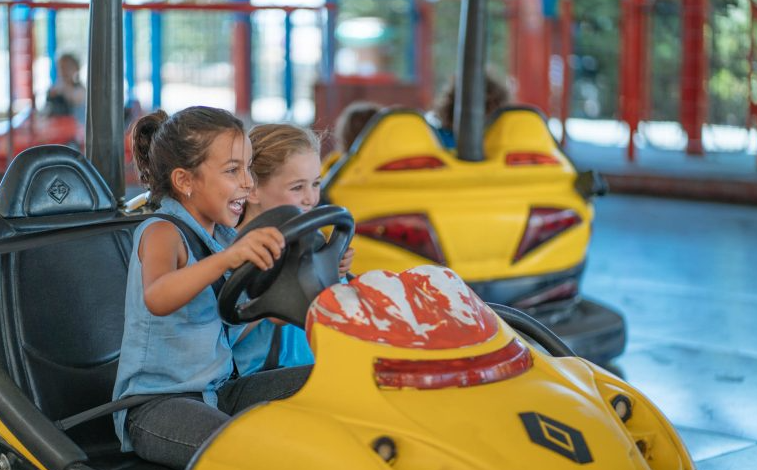 Comprehensive Guide to Dodgem Cars and Trackless Trains for Amusement Parks