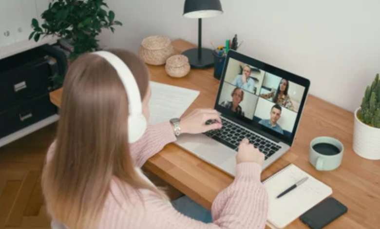 Can I Meet People Around the World Through Random Video Chats?