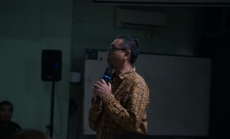 Top Keynote Speaker Services in Malaysia - Inspiring & Engaging Presentations