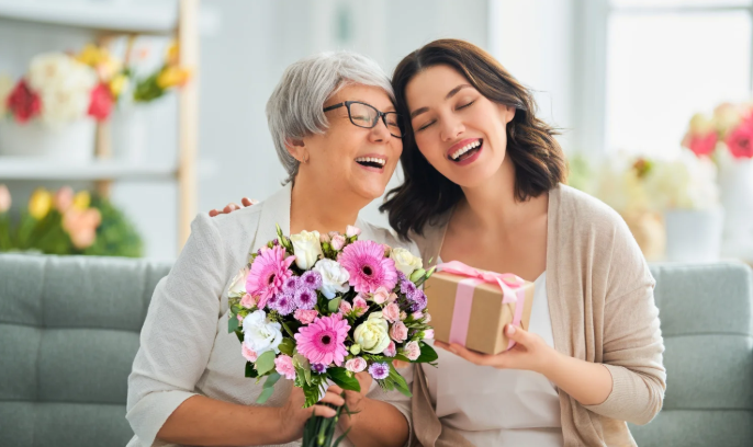 Considerations to Make When You Select A Mother’s Day Flower Delivery Service
