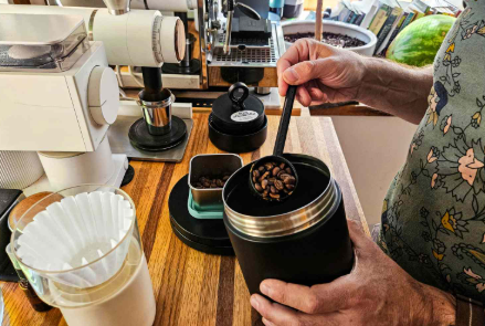 Airtight Coffee Tin: Preserve Freshness and Flavor in Every Brew