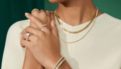 Jewellery for People with Metal Allergies: Natural and Safe Material Choices